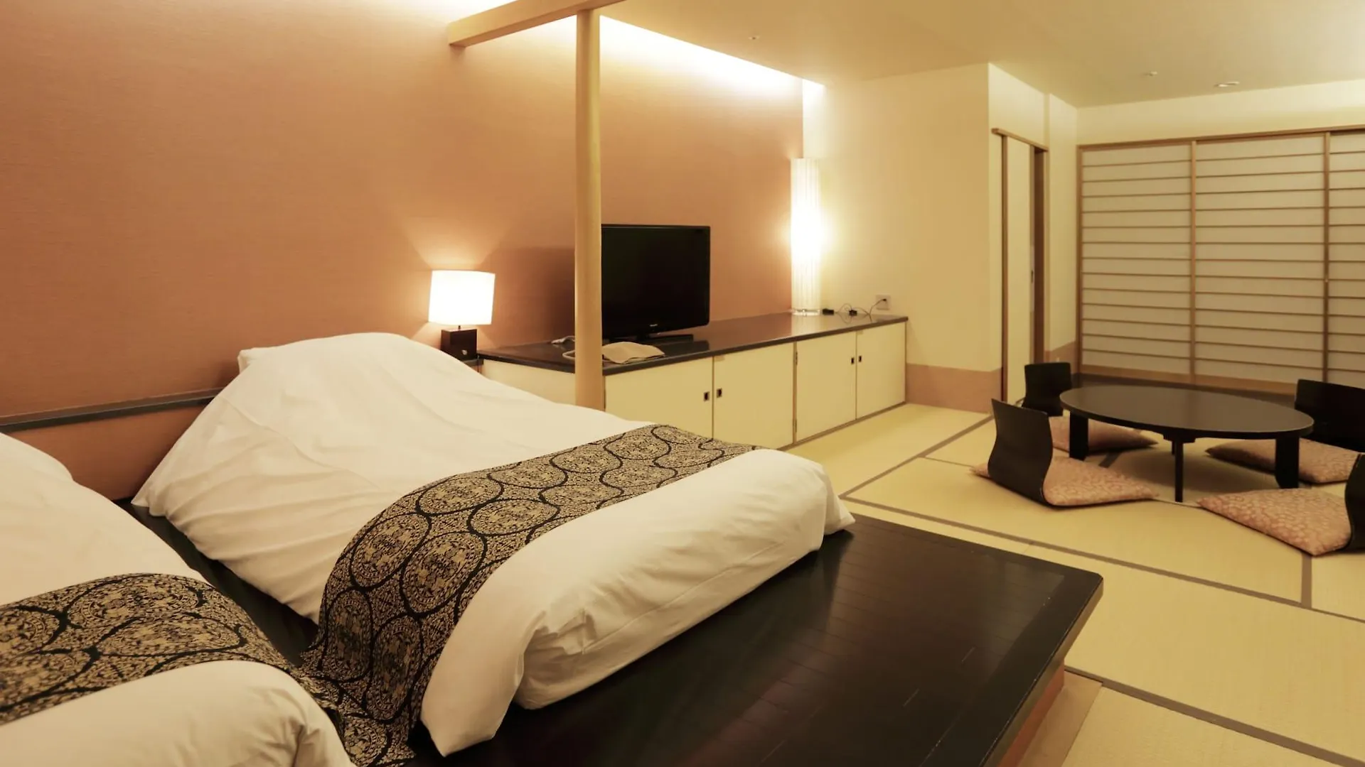 Setsugetsuka Hotell Hakone 3*,  Japan