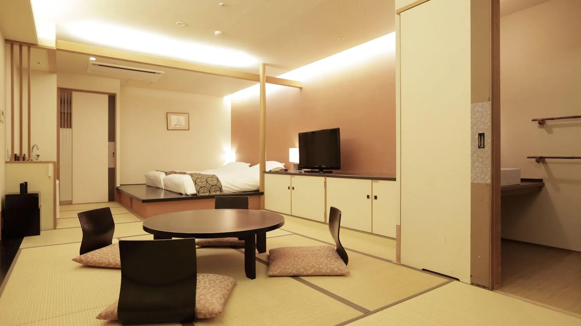 Japanskt värdshus (ryokan) Setsugetsuka Hotell Hakone