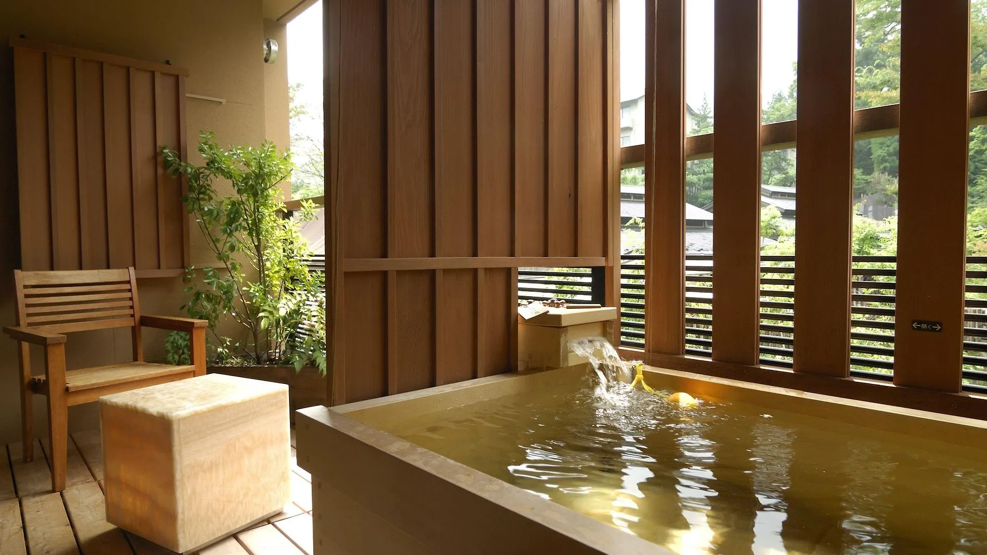 Japanskt värdshus (ryokan) Setsugetsuka Hotell Hakone